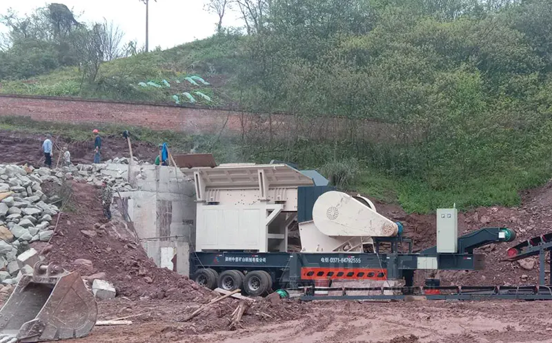 Chongqing 1,800 TPD Mobile Sand & Aggregate Production Line